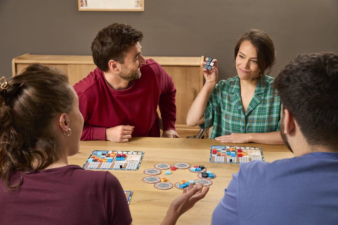 Kerstspelletjes voor volwassenen: zeven spellen voor na het kerstdiner